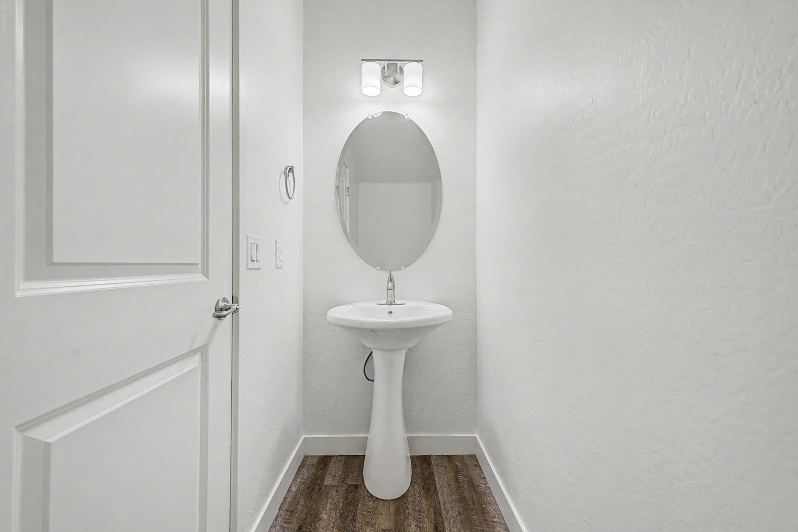 Phoenix Apartment: 8350 South Central Avenue