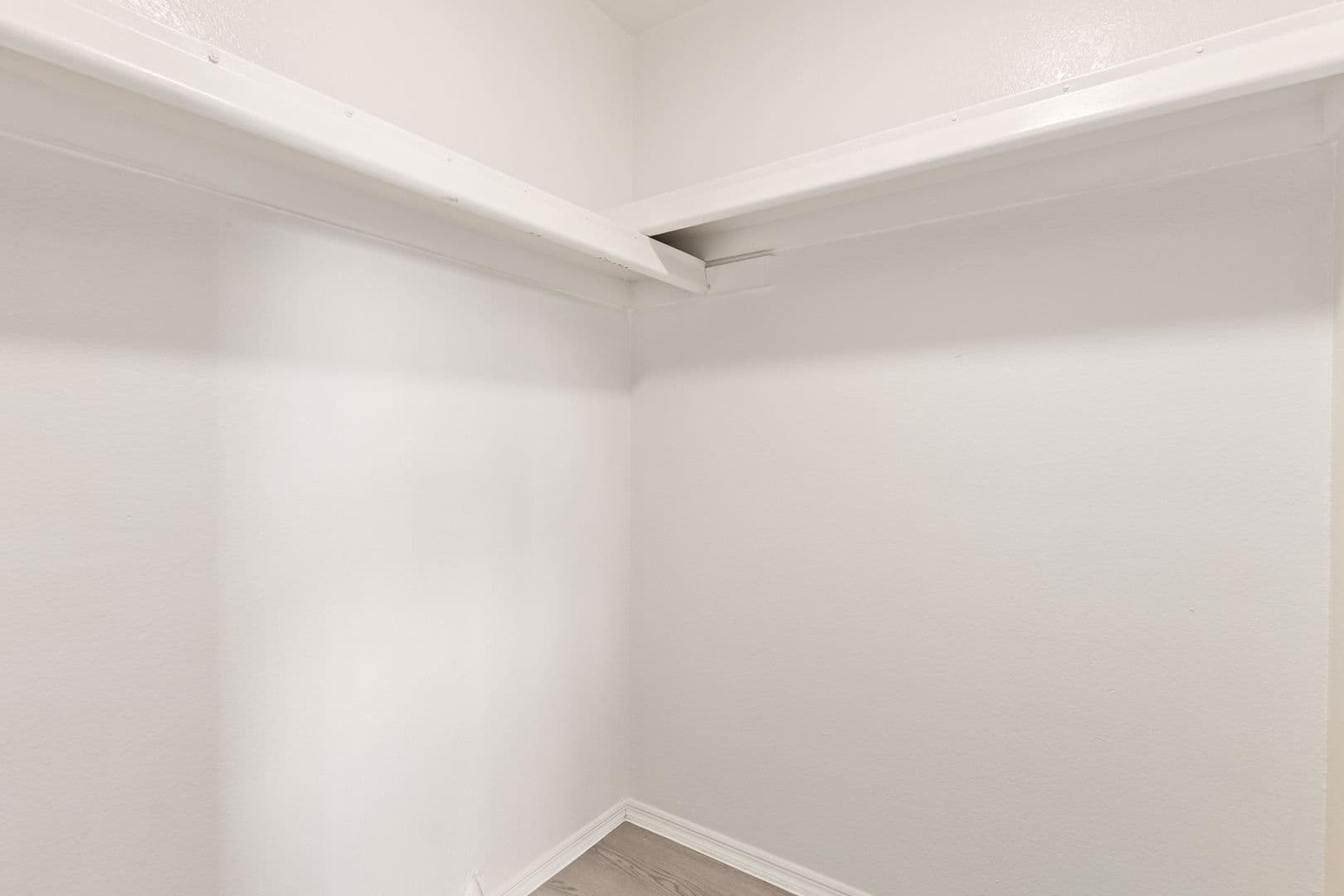 Glendale Apartment: 7211 N 54th Ave