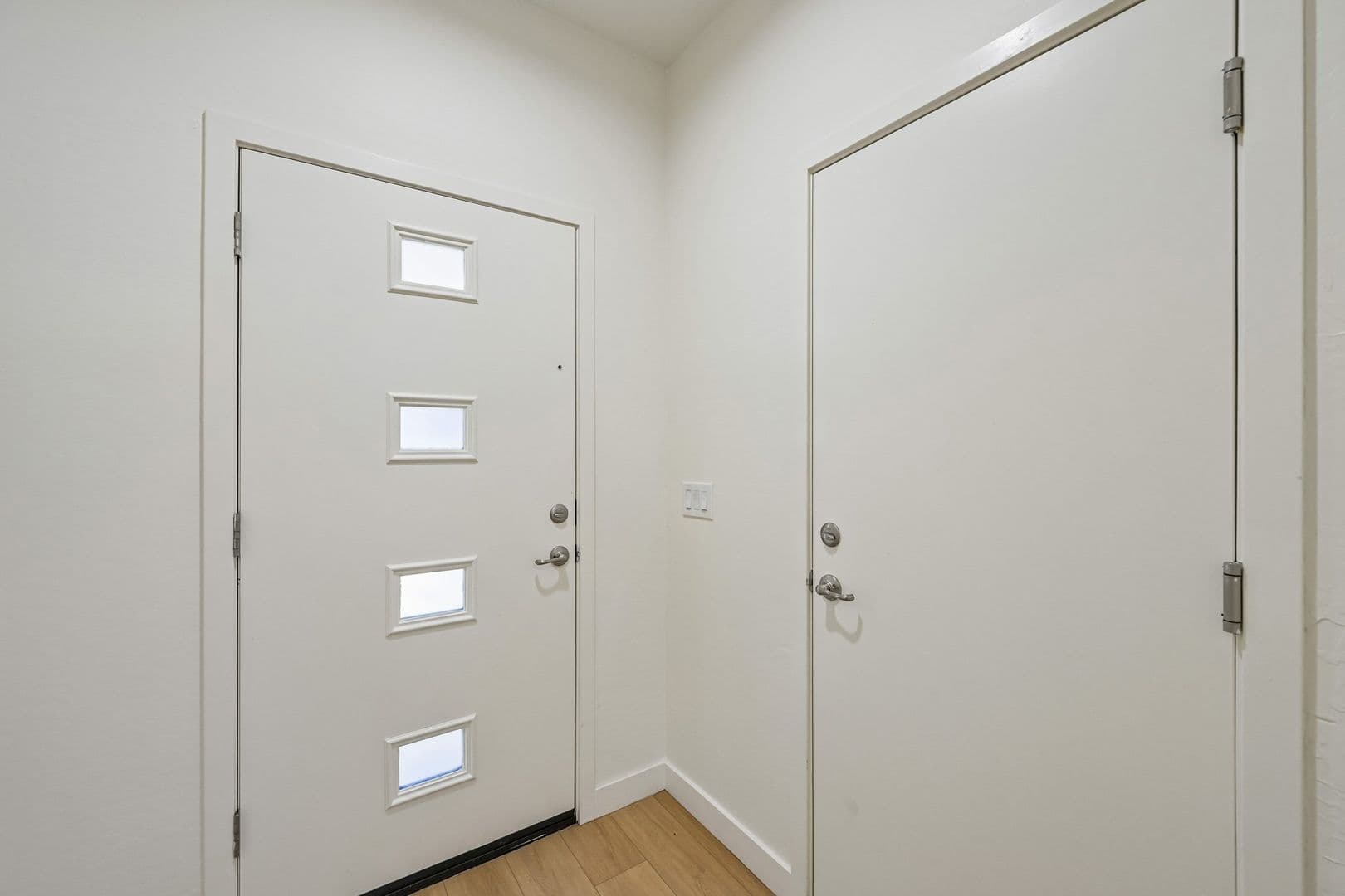 Phoenix Apartment: 828 East Apollo Road