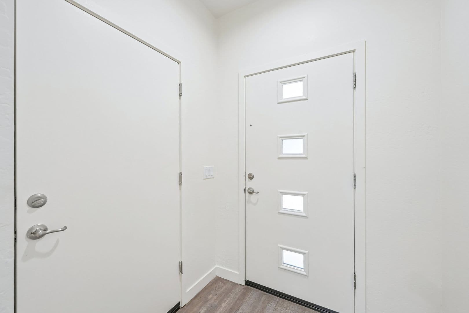 Phoenix Apartment: 828 East Apollo Road