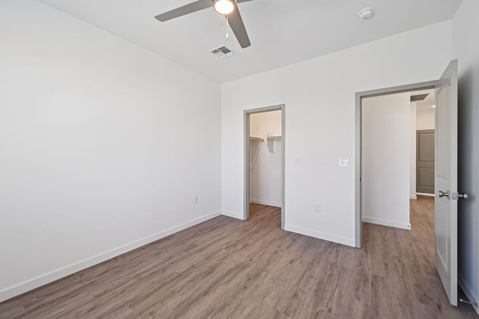 Phoenix Townhome: 2119 E. Voltaire Ave
