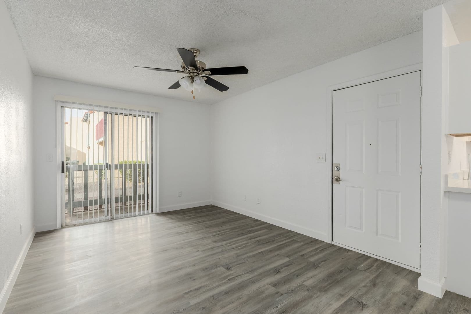Phoenix Apartment: 27 E Corona Ave