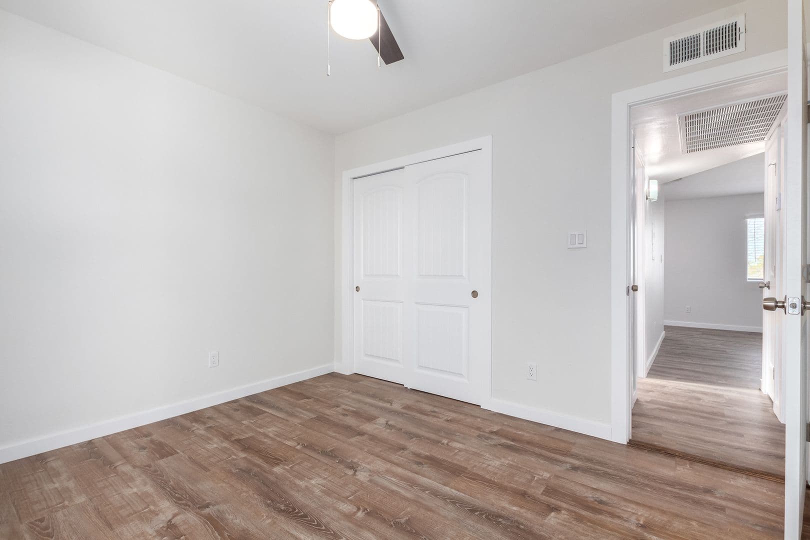 Scottsdale, Apartment: 7602 E Polk St