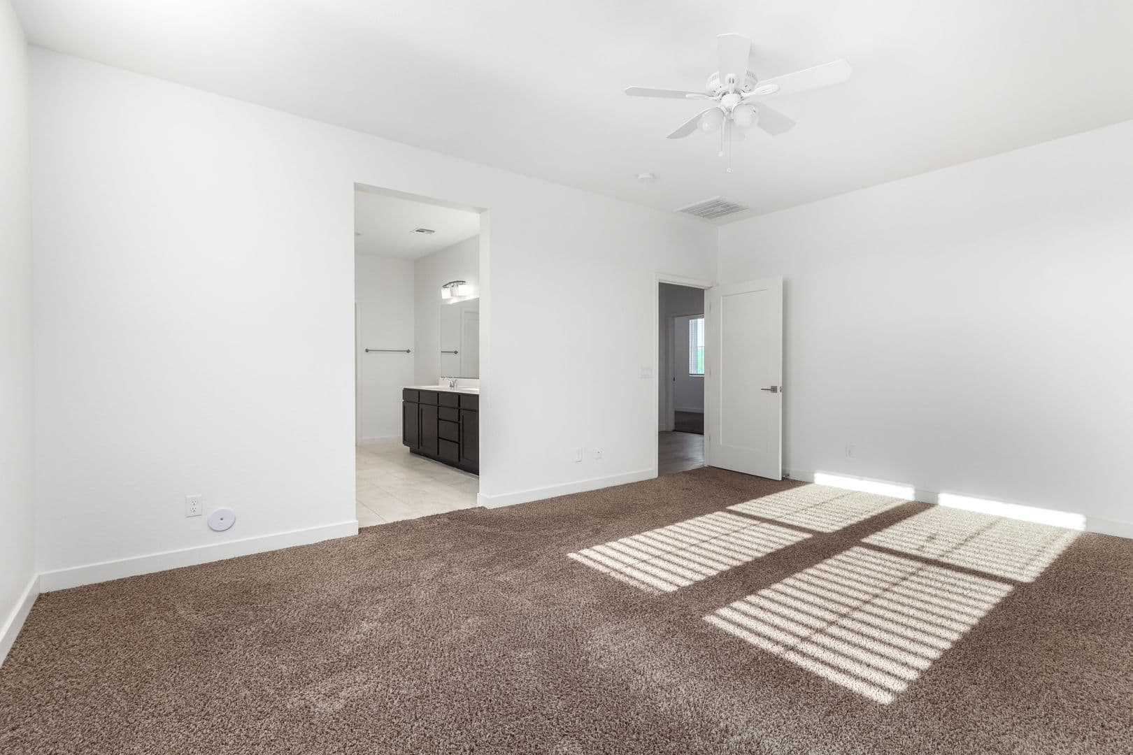 Mesa Townhome: 2359 S Wycliff Cir