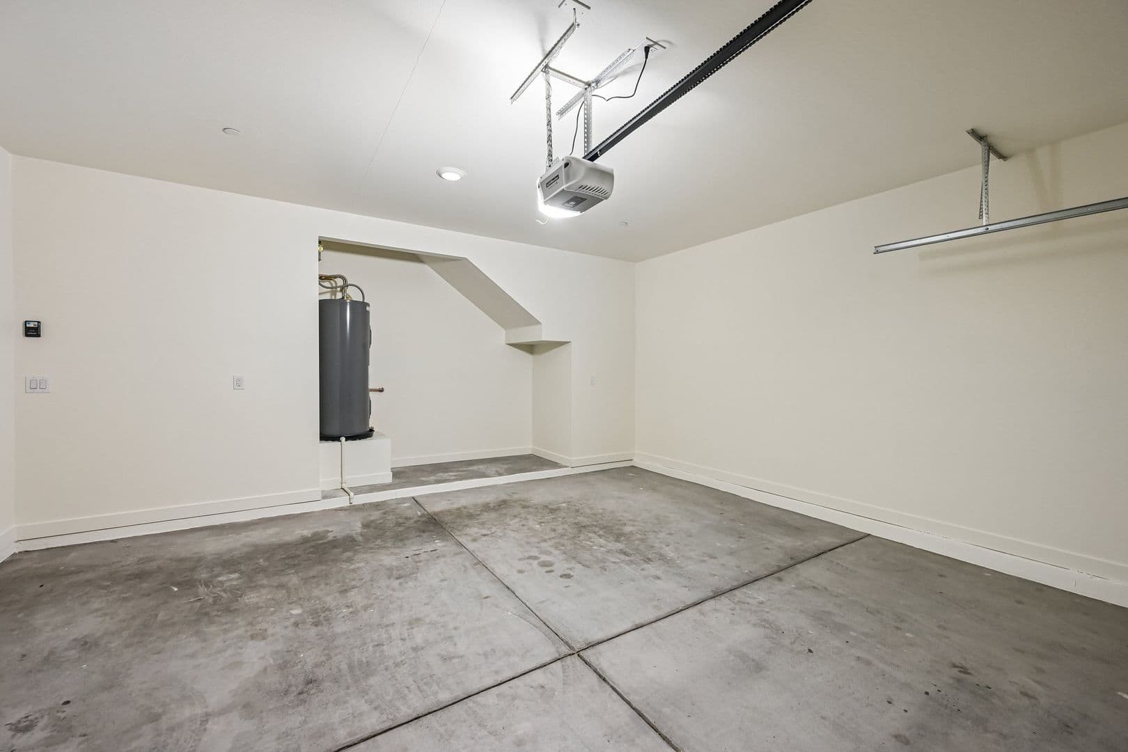 Phoenix Apartment: 828 East Apollo Road