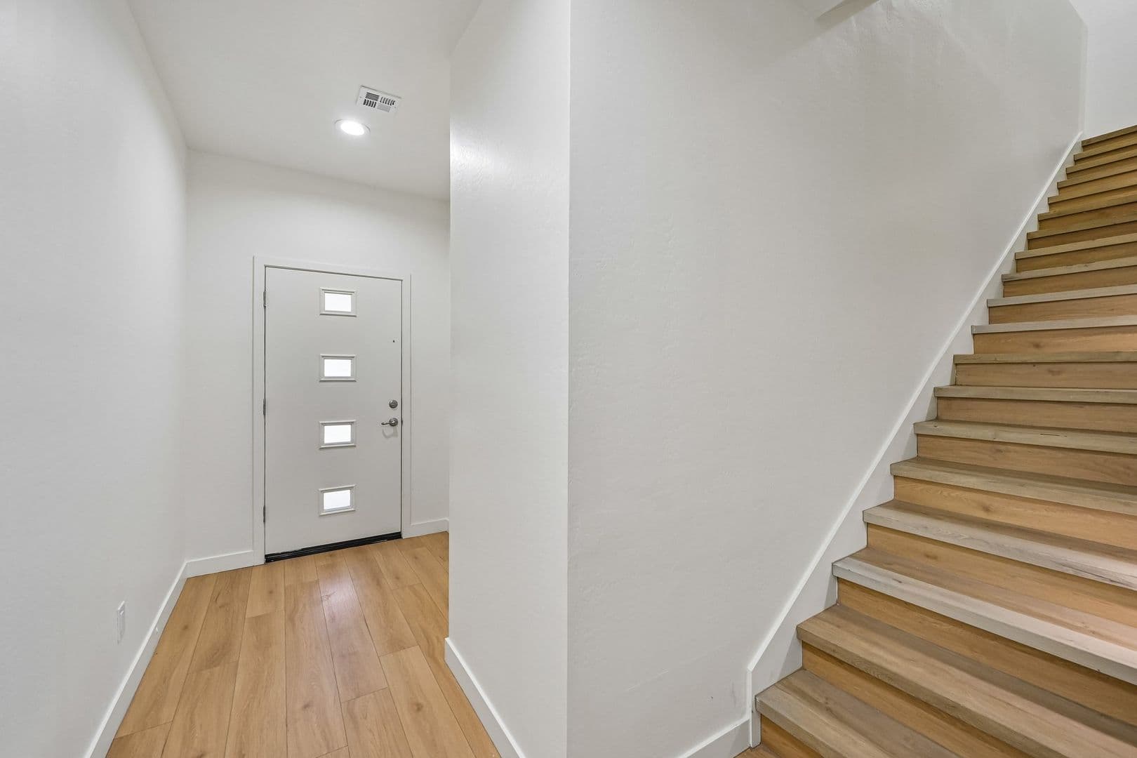 Phoenix Apartment: 828 East Apollo Road