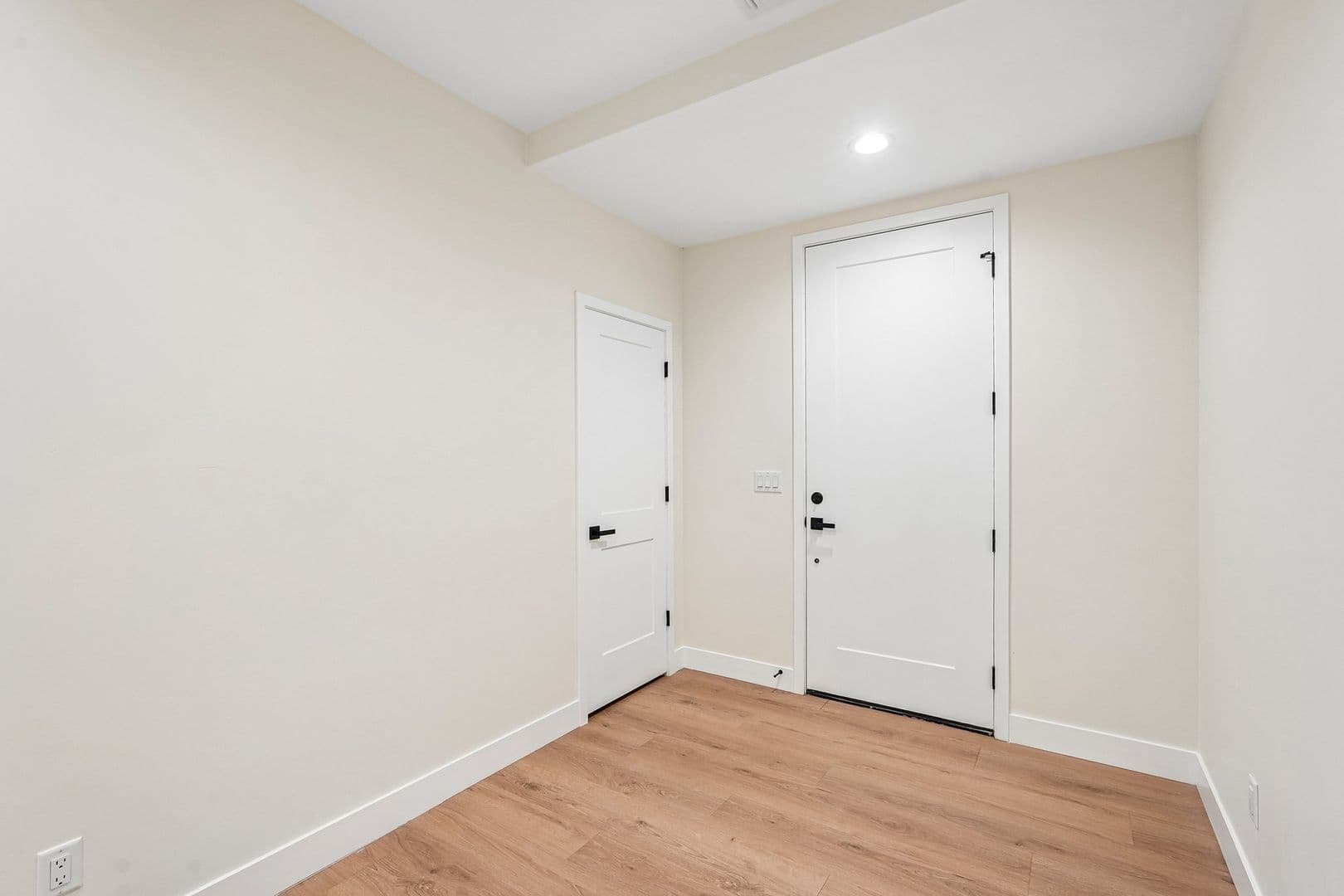 Phoenix Townhome: 2002 E Eugie Terrace
