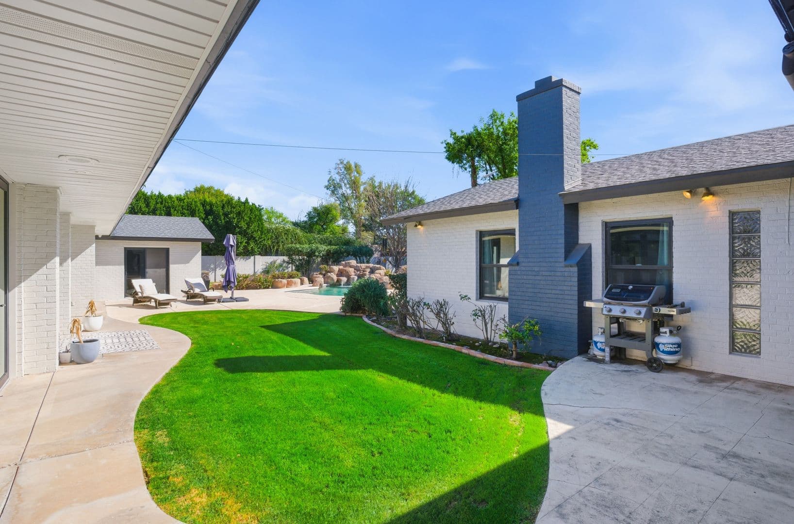 Phoenix House: 2939 North Manor Drive