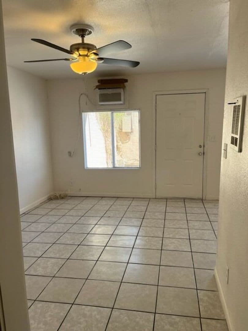 Avondale Apartment: 1223 N Dysart Rd.