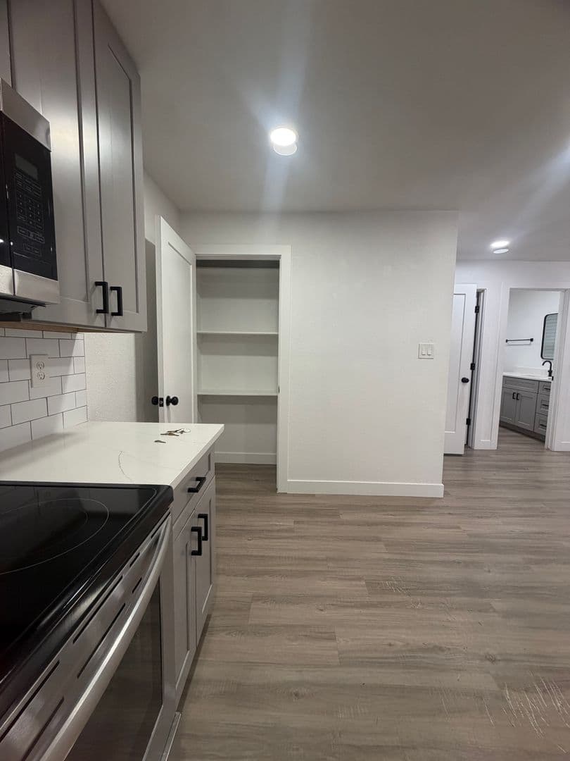 Phoenix Apartment: 4332 North 21st Street