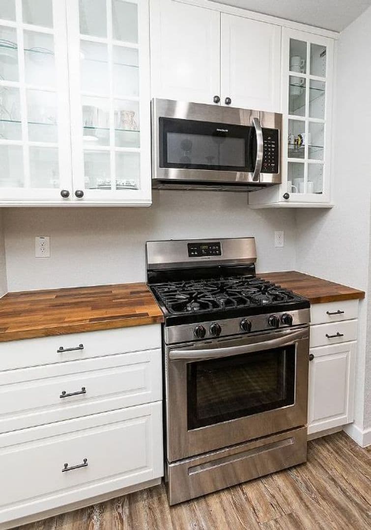 Phoenix Apartment: 1132 E Devonshire Ave