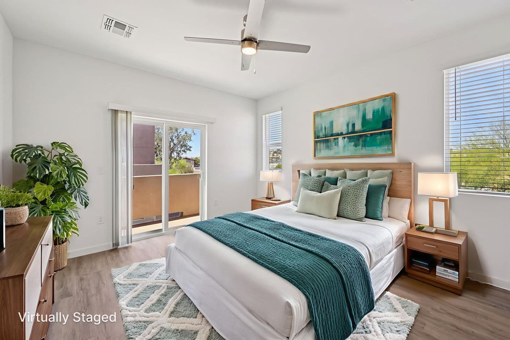 Phoenix Townhome: 2119 E. Voltaire Ave
