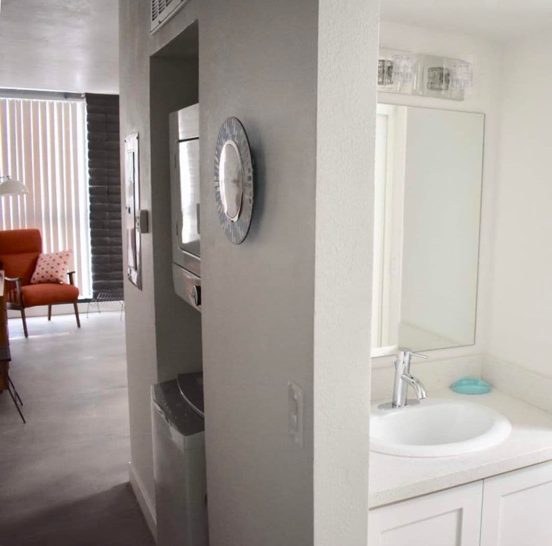 Phoenix Apartment: 328 E. Willetta Street