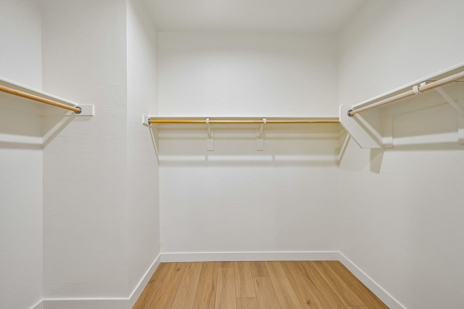 Phoenix Apartment: 828 East Apollo Road