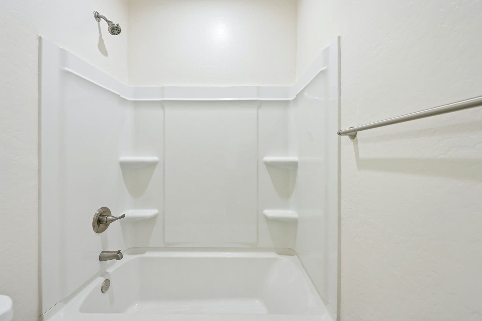 Phoenix Apartment: 828 East Apollo Road