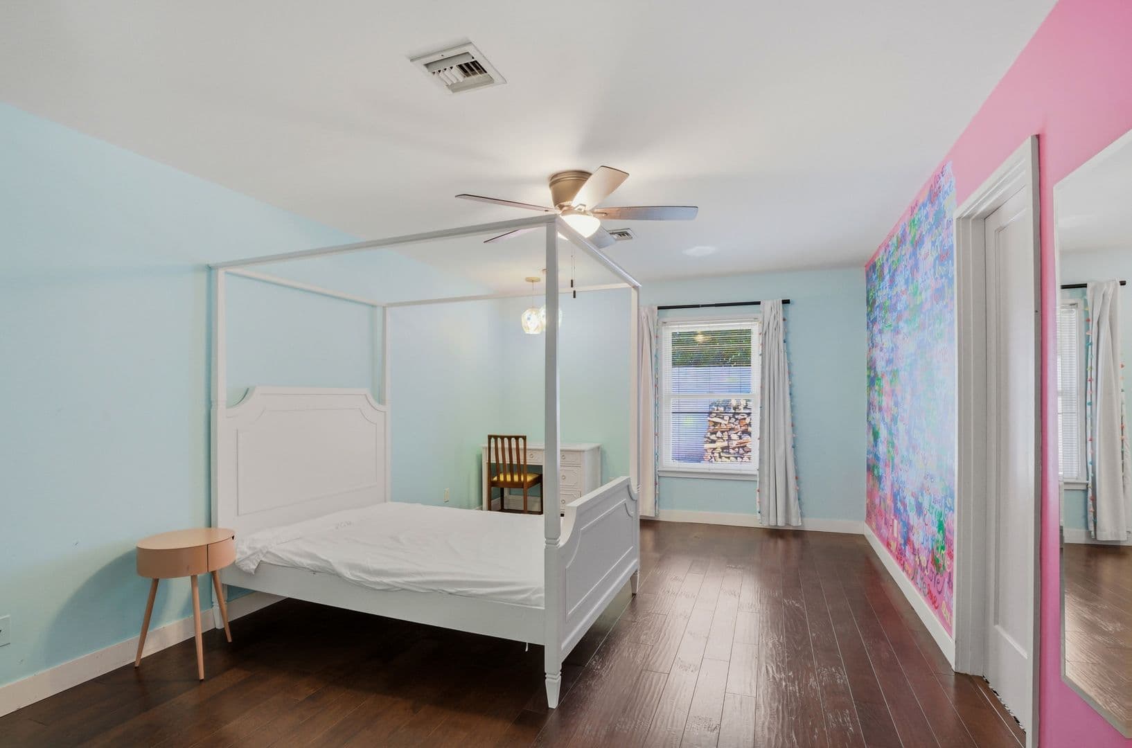 Phoenix House: 2939 North Manor Drive