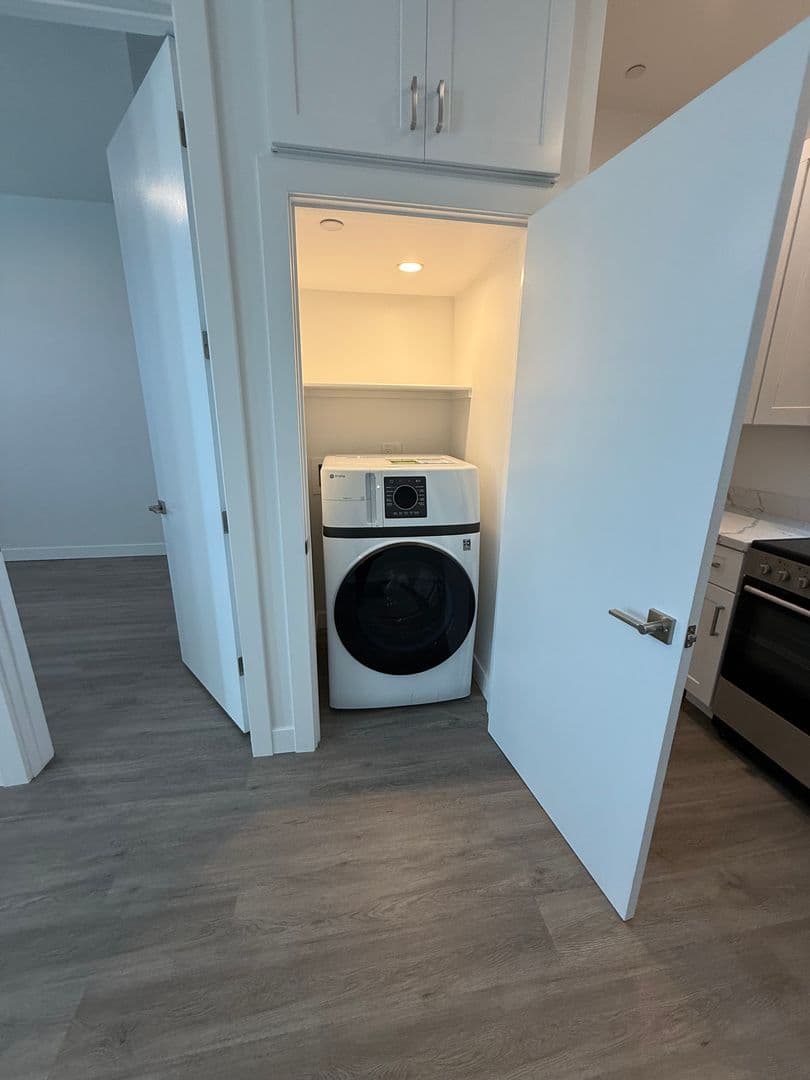Mesa Apartment: 455 W Holmes Ave