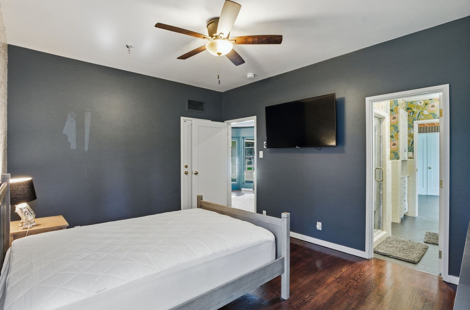 Phoenix House: 2939 North Manor Drive