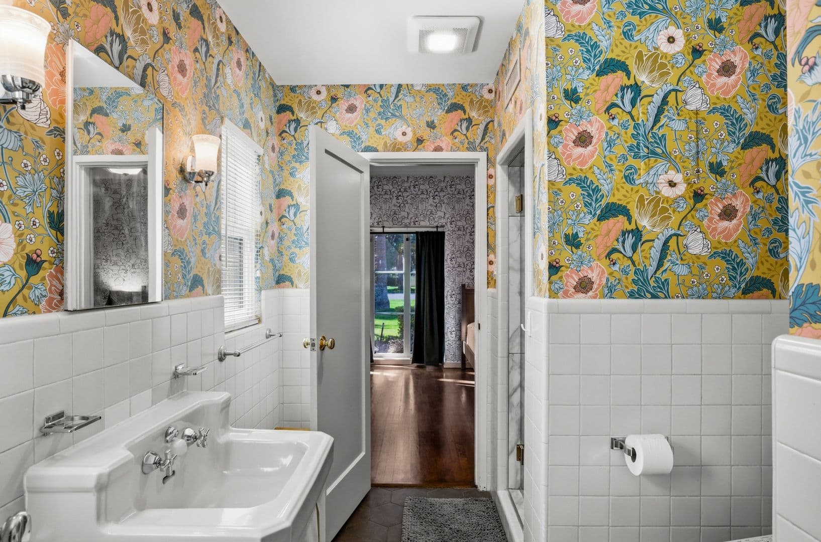 Phoenix House: 2939 North Manor Drive