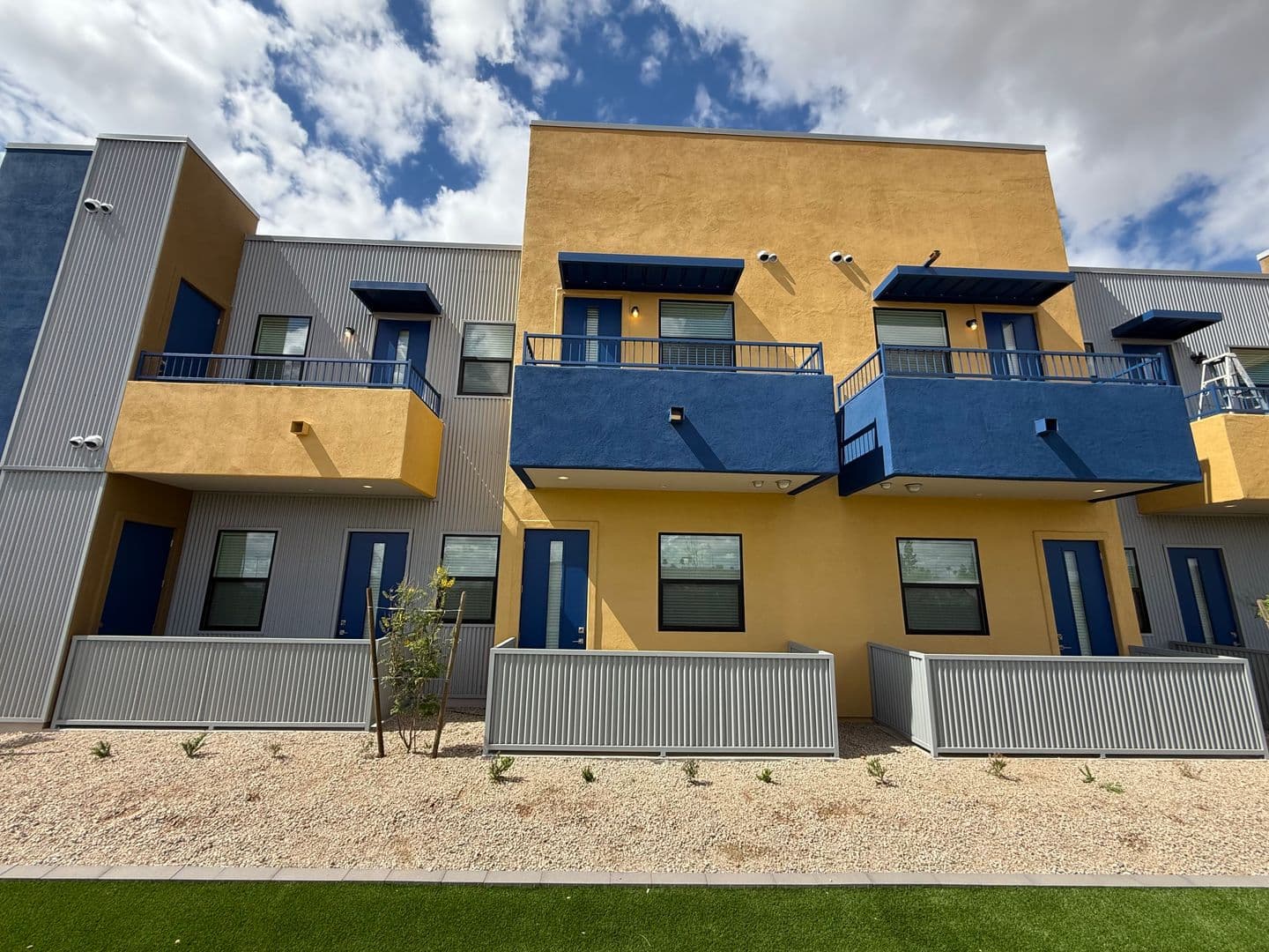 Mesa Apartment: 455 W Holmes Ave