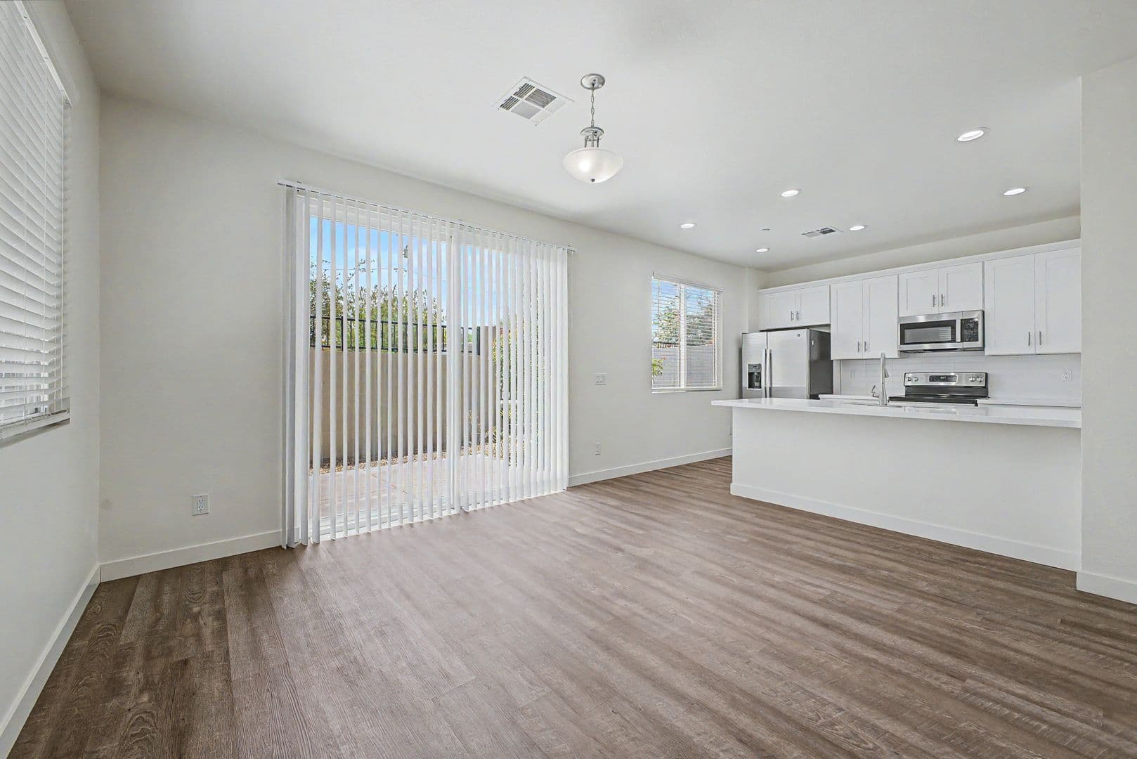 Phoenix Apartment: 8350 South Central Avenue