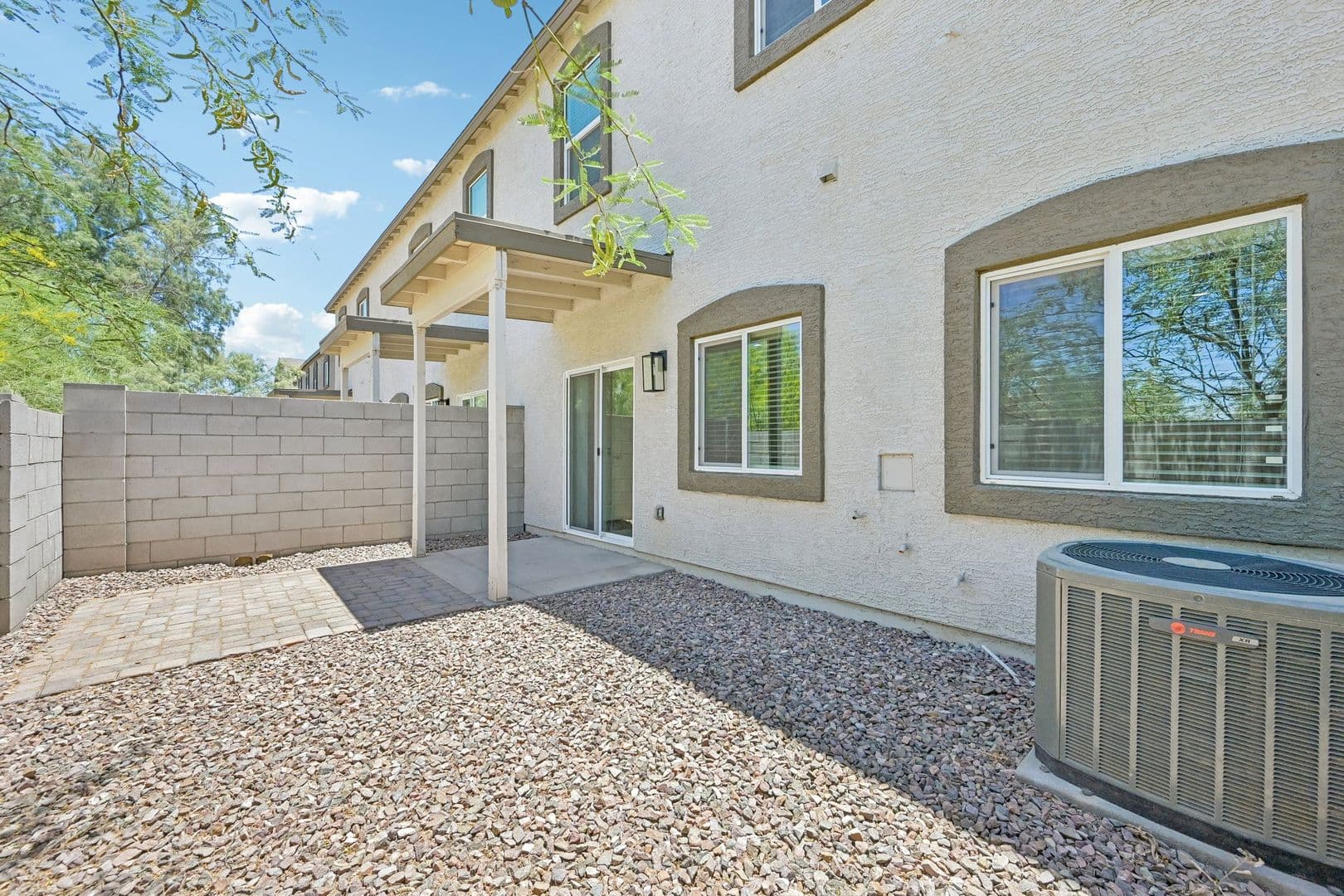 Phoenix Apartment: 828 East Apollo Road