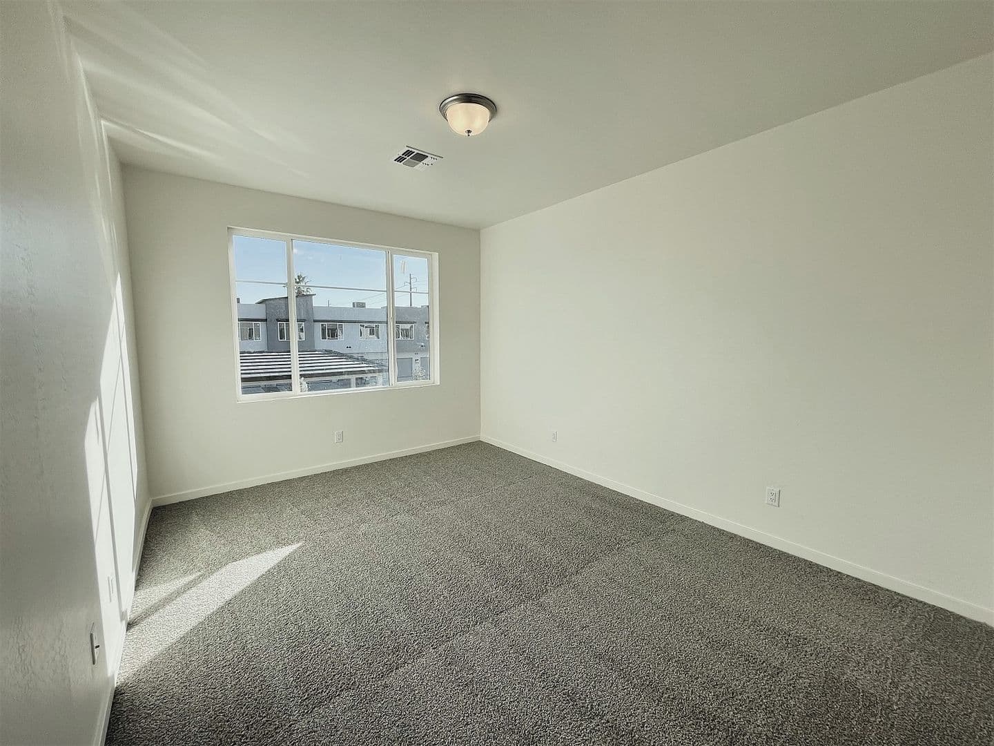Chandler Townhome: 701 N McQueen Rd