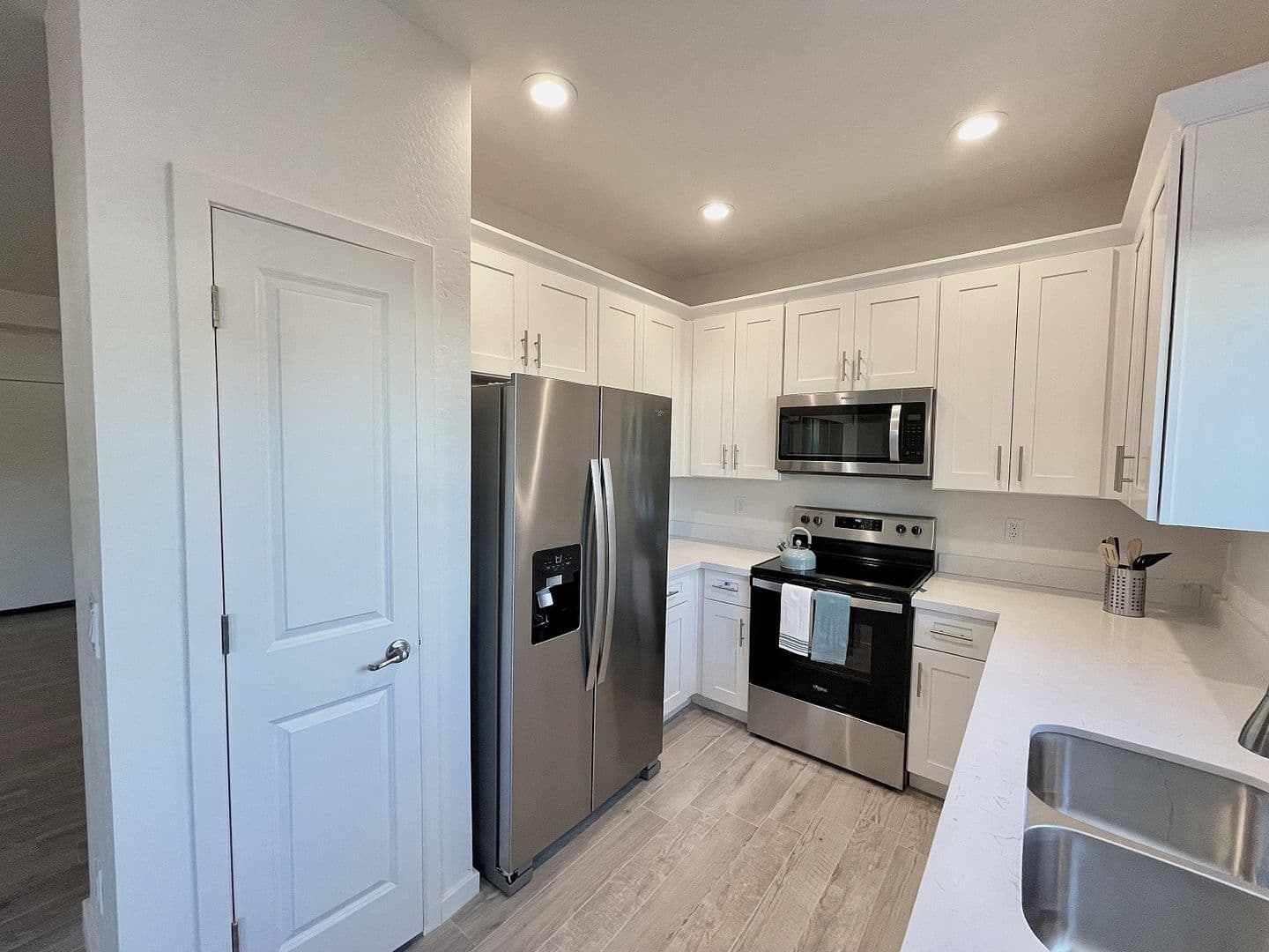 Chandler Townhome: 701 N McQueen Rd