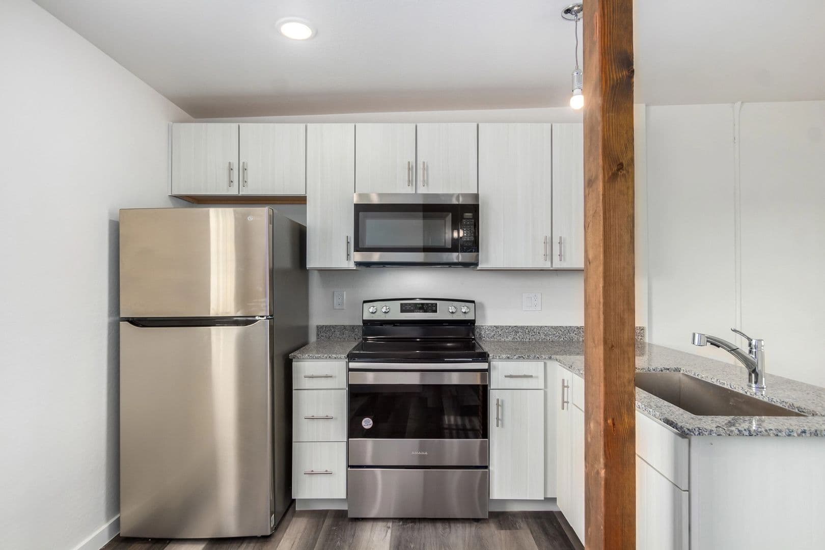 Phoenix Apartment: 4238 N 17th Street