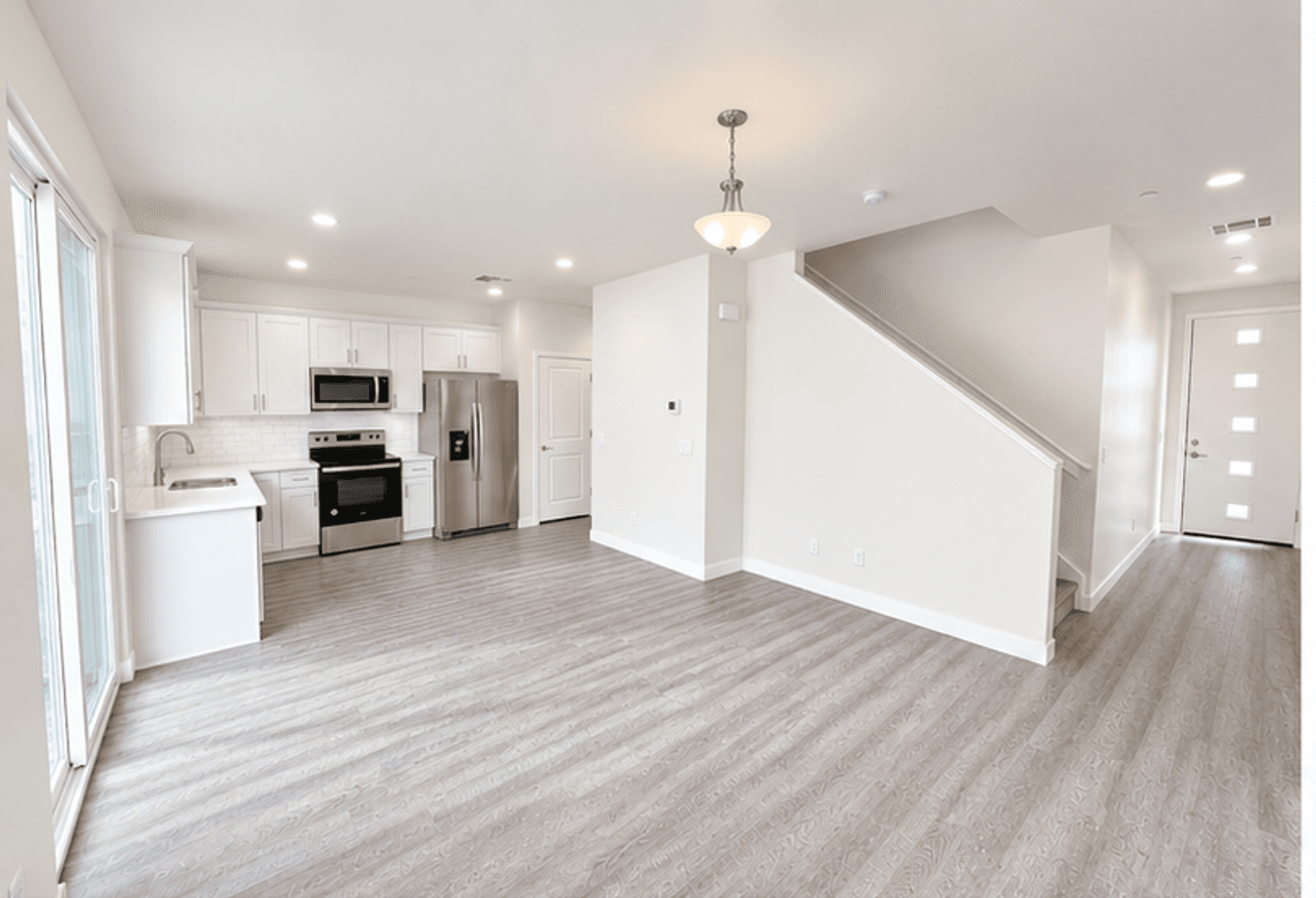 Phoenix Apartment: 8350 South Central Avenue