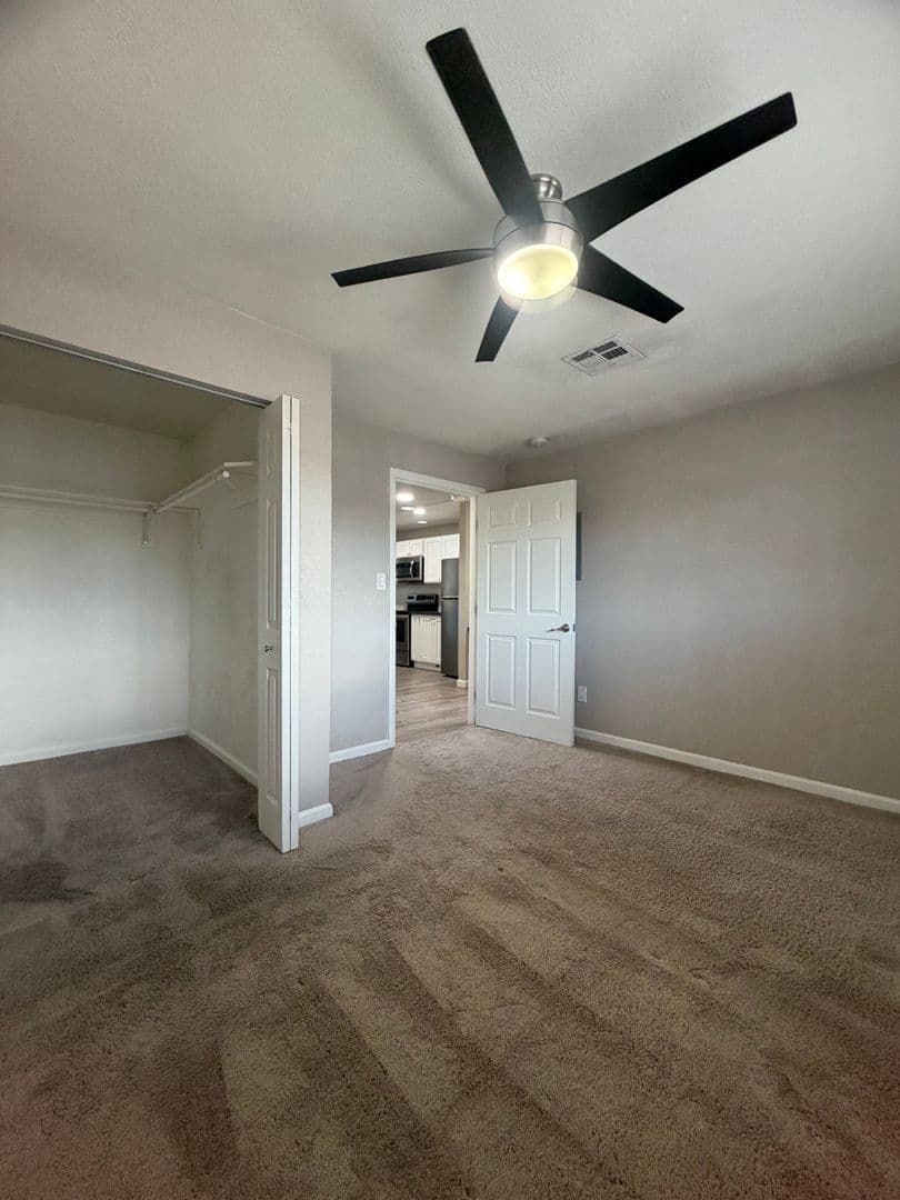 Phoenix Apartment: 4332 North 21st Street