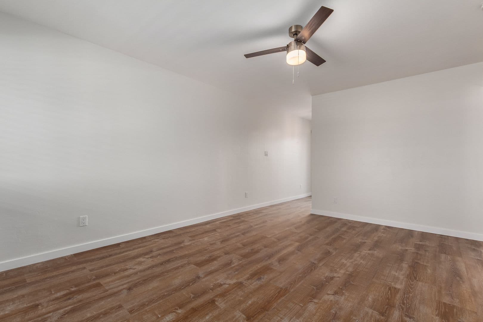 Scottsdale, Apartment: 7602 E Polk St