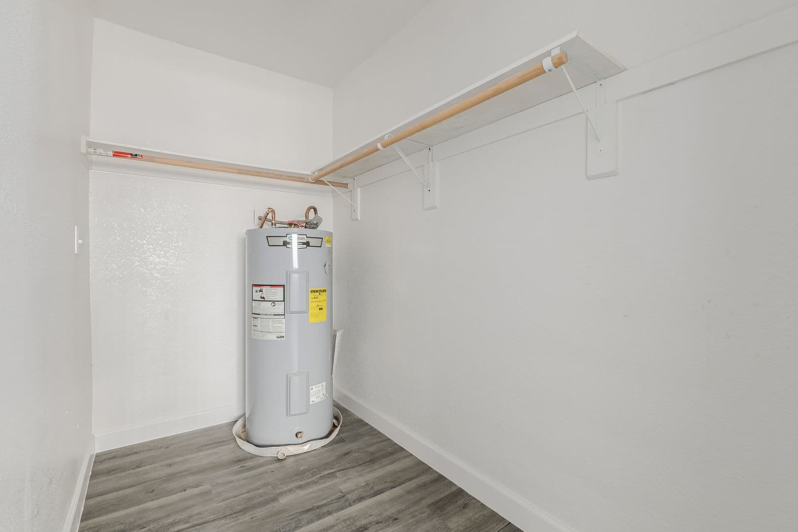 Phoenix Apartment: 27 E Corona Ave