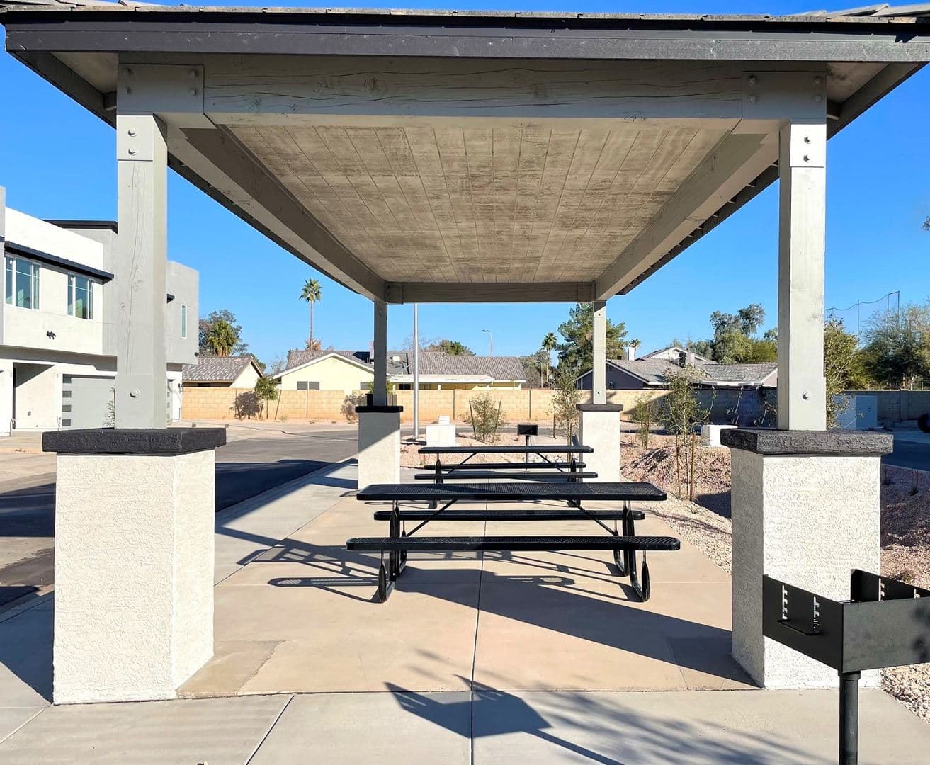 Chandler Townhome: 701 N McQueen Rd