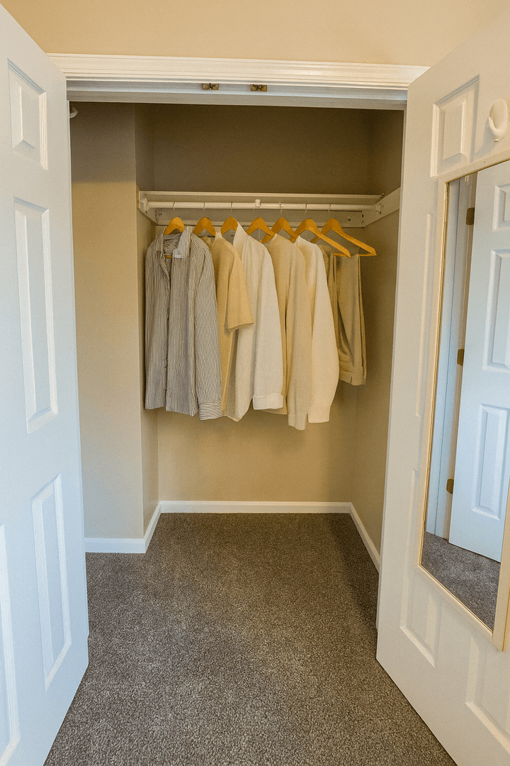 Washington Apartment: 1913 Rosedale St NE