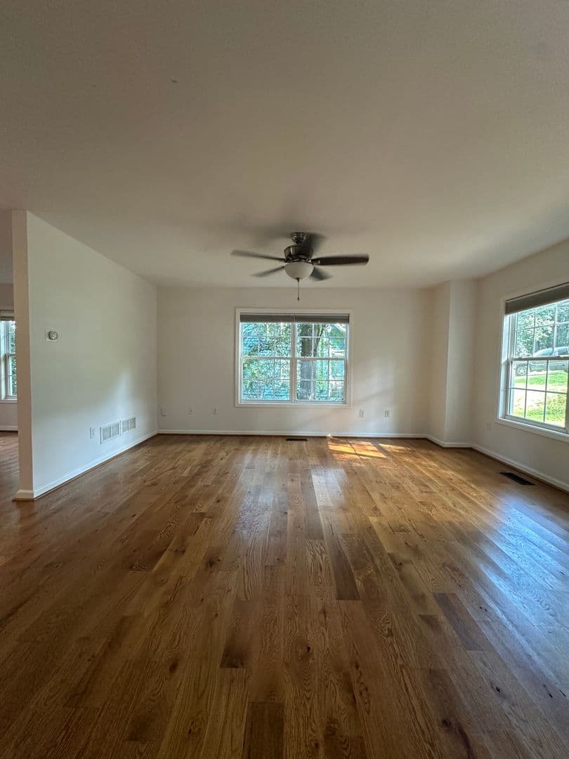 Athens House: 250 Hodgson Drive