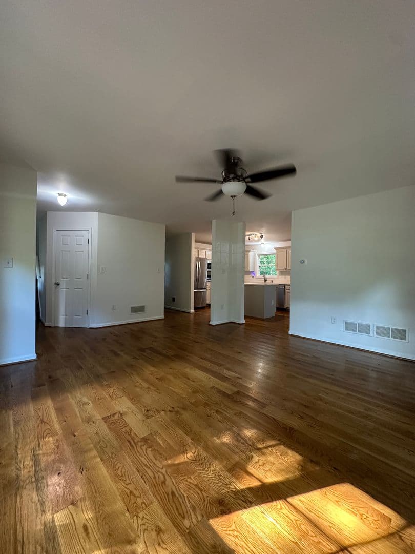 Athens House: 250 Hodgson Drive