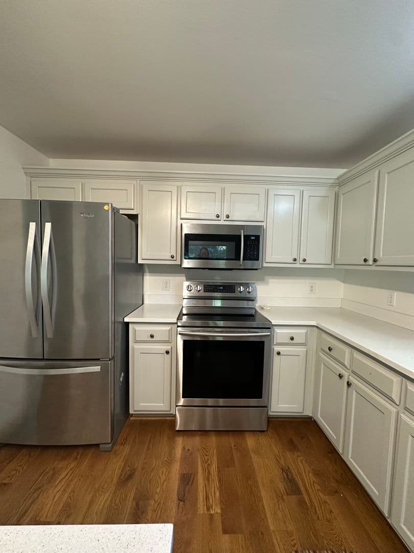 Athens House: 250 Hodgson Drive