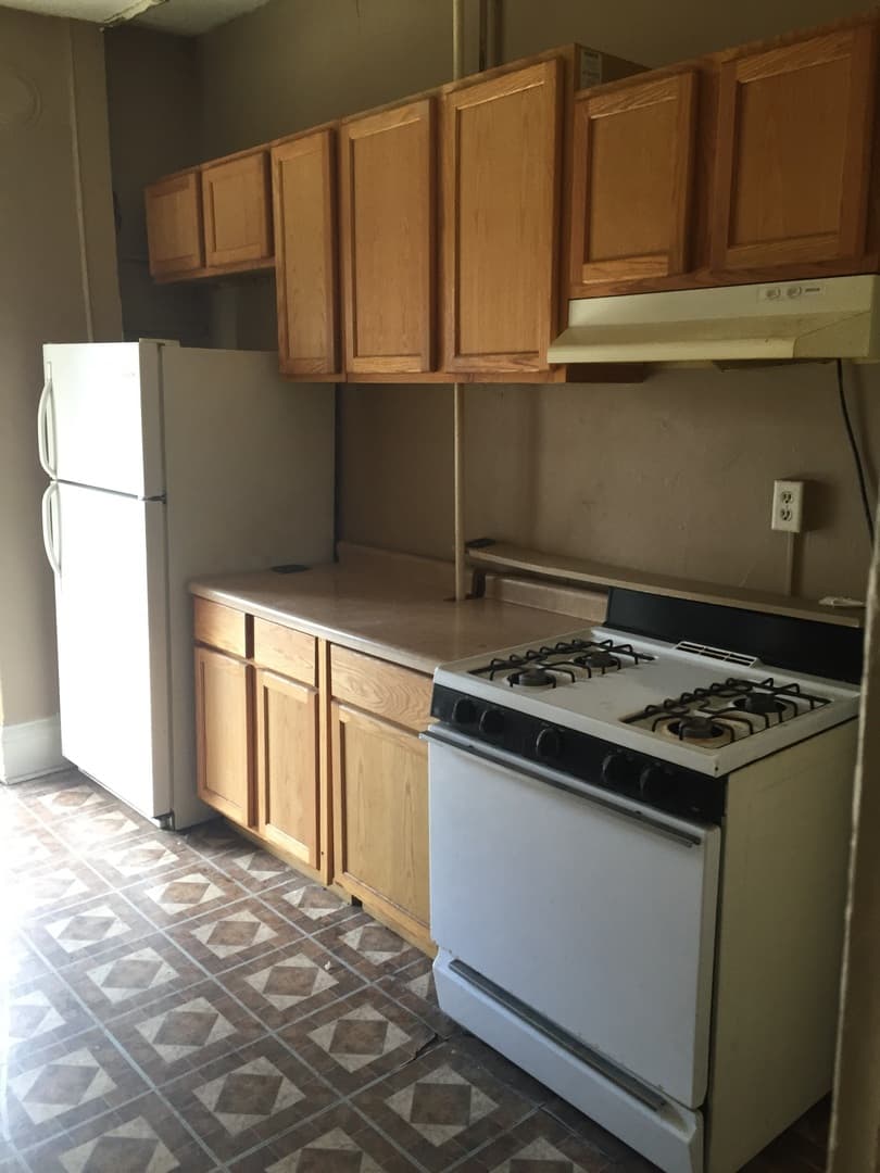 Saint Paul Apartment: 554 Bellows St.