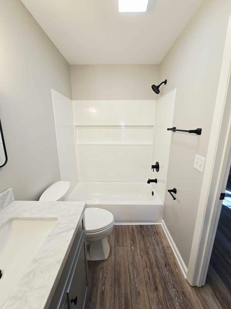 Lenoir Townhome: 1232 Camelot Court