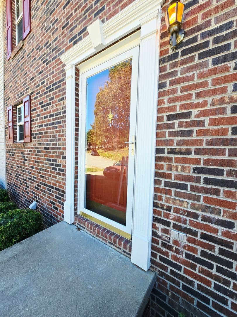 Lenoir Townhome: 1232 Camelot Court