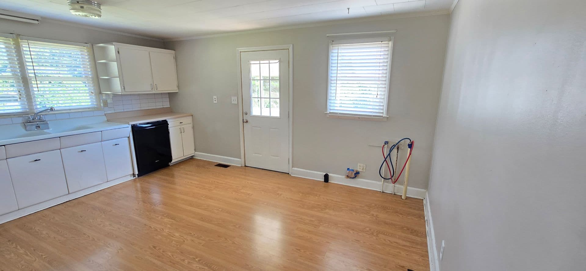 Lenoir House: 2697 Spears Rd
