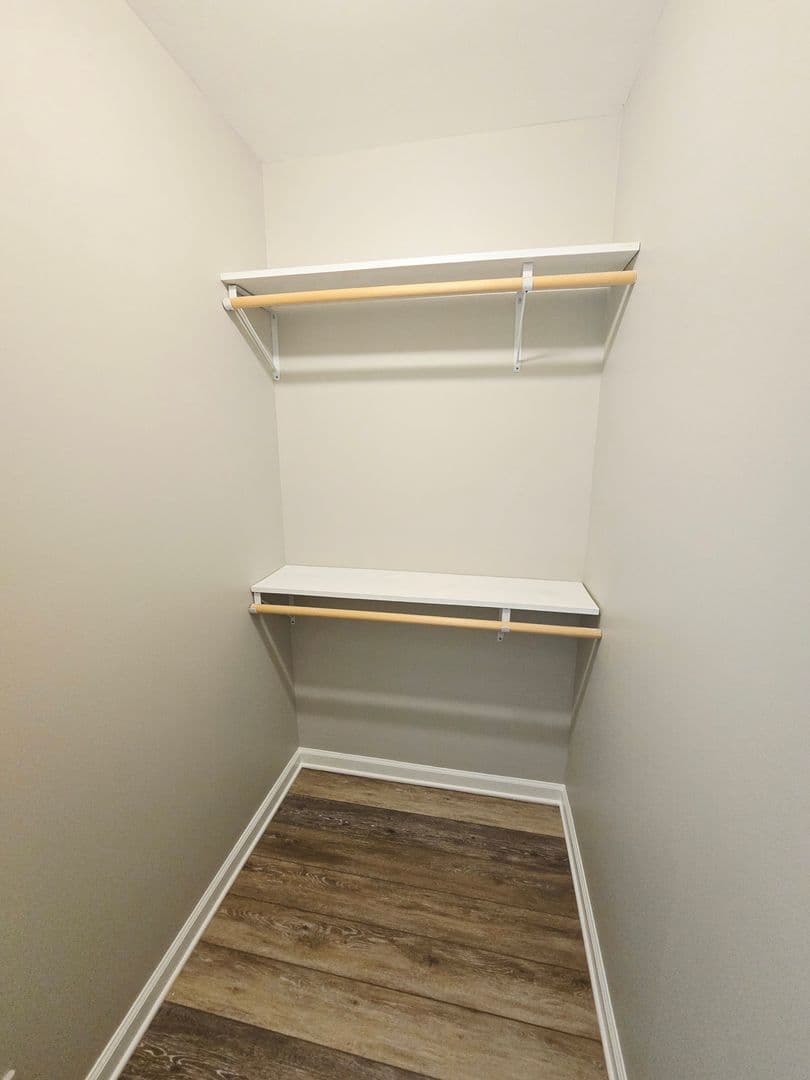 Lenoir Townhome: 1232 Camelot Court