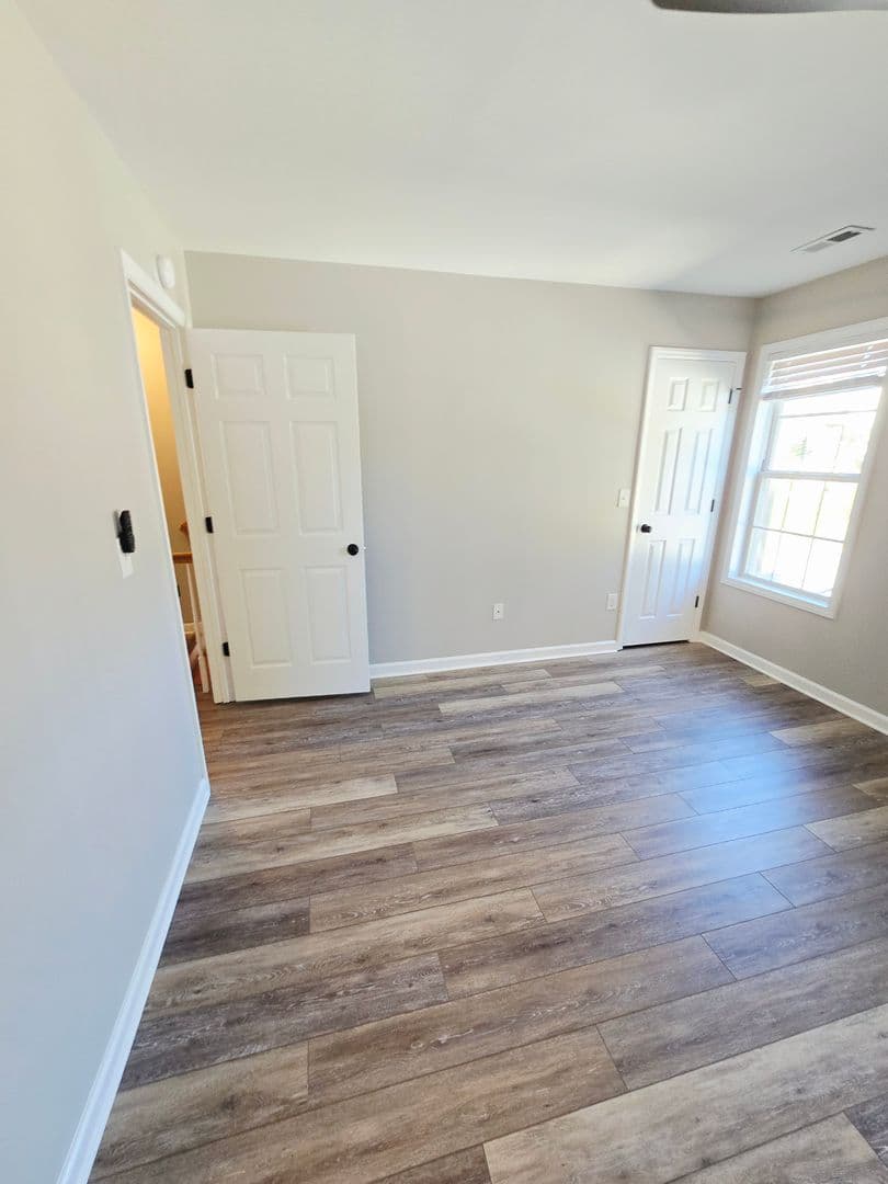 Lenoir Townhome: 1232 Camelot Court