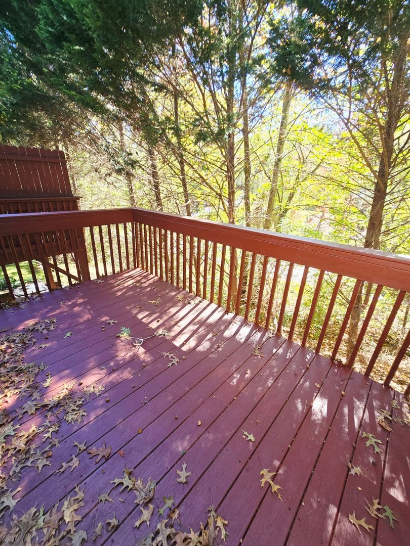 Lenoir Townhome: 1232 Camelot Court