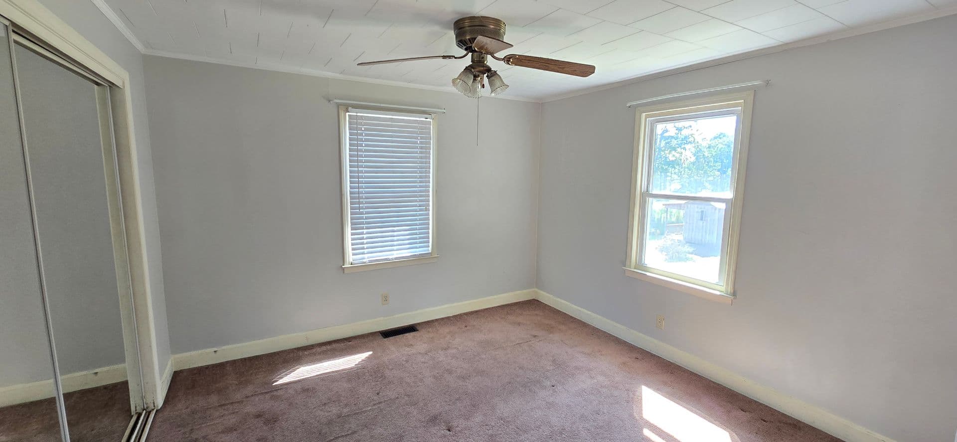 Lenoir House: 2697 Spears Rd