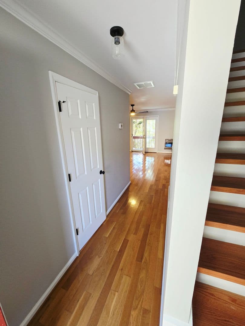 Lenoir Townhome: 1232 Camelot Court