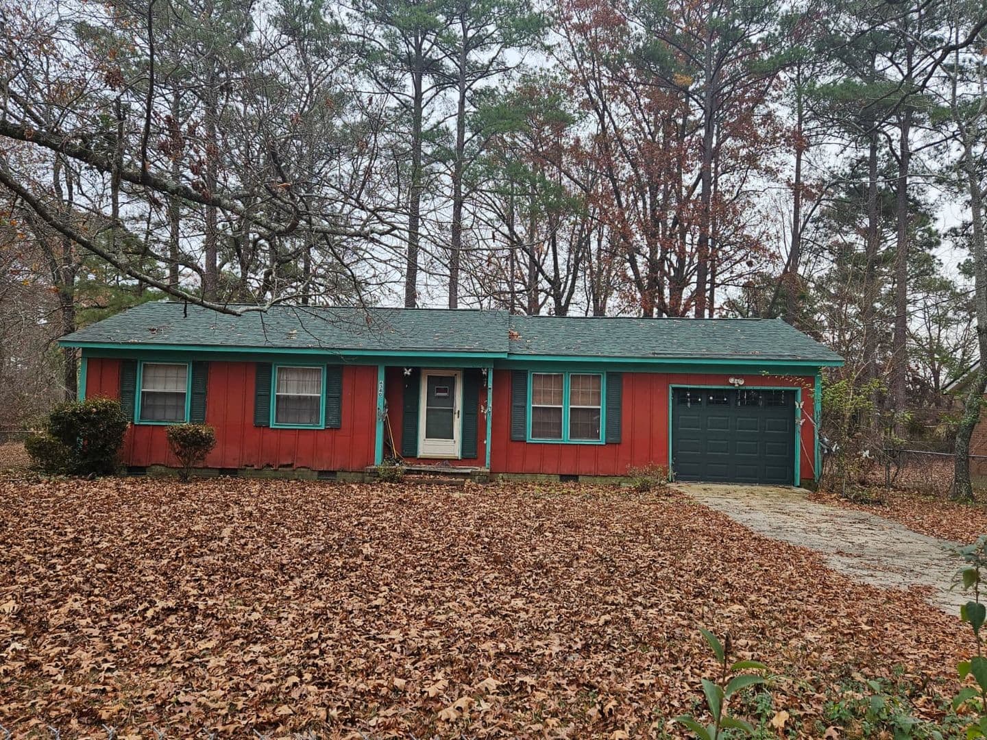 Fayetteville House: 6340 Ginger Circle