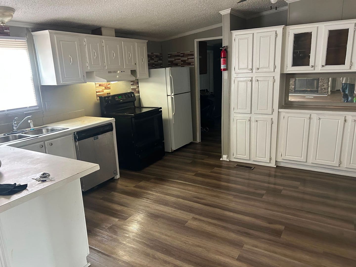 hope Mills House: 5498 Parkton Rd