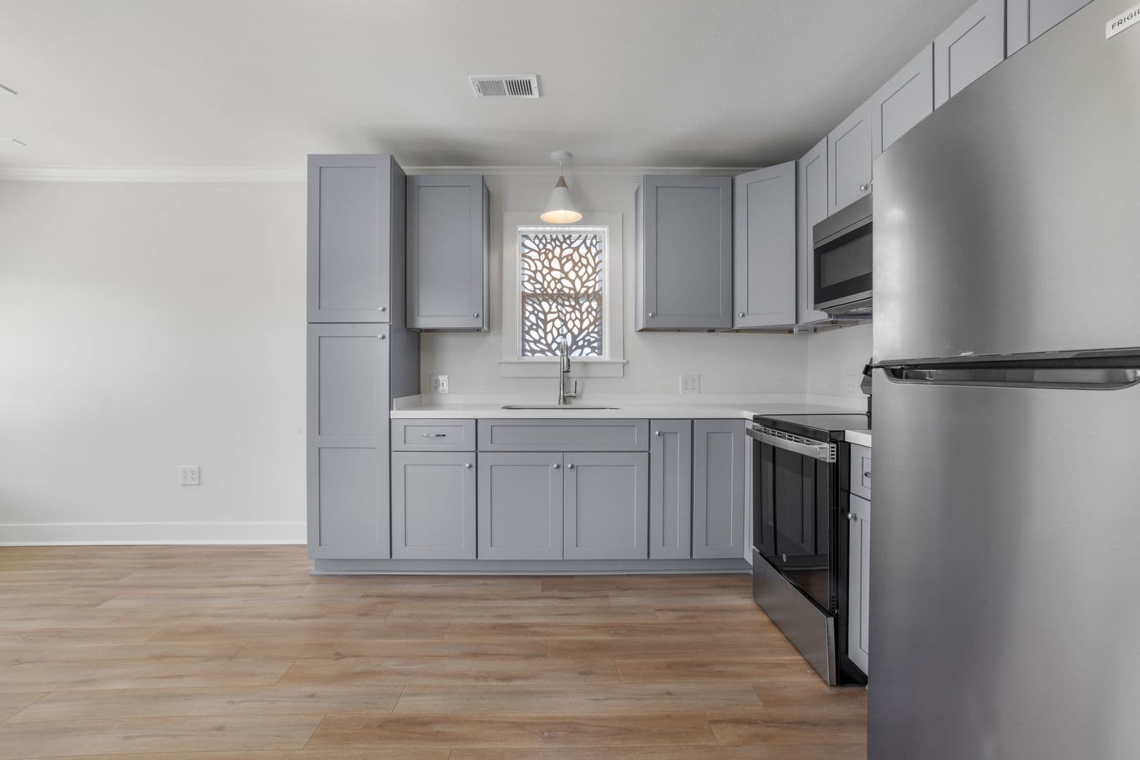 Pascagoula Apartment: 303 Delmas Ave